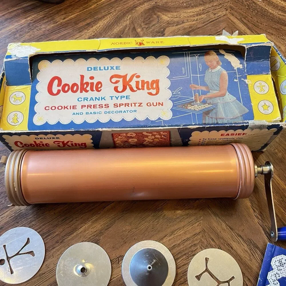 Nordic Ware Deluxe Cookie King Crank Cookie Press Spritz Gun 10 Discs